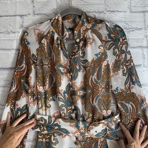 beautiful 70’s style dress from guess